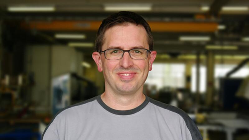 Livio Son, Konstruktion, in der Werkstatt
